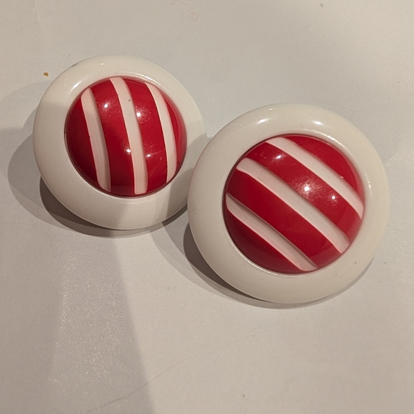 Vintage Red and White Striped Dome Clip-On Earrings - Picture 3 of 4